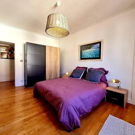 Bel Au Centre Avec Terrasse Et Parking - Fr-1-589-674 *