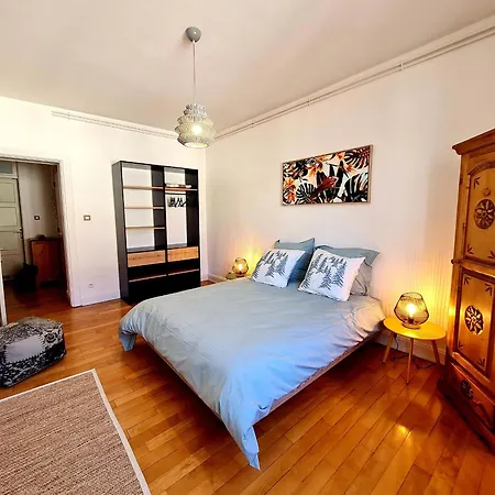 Bel Au Centre Avec Terrasse Et Parking - Fr-1-589-674 * Gérardmer